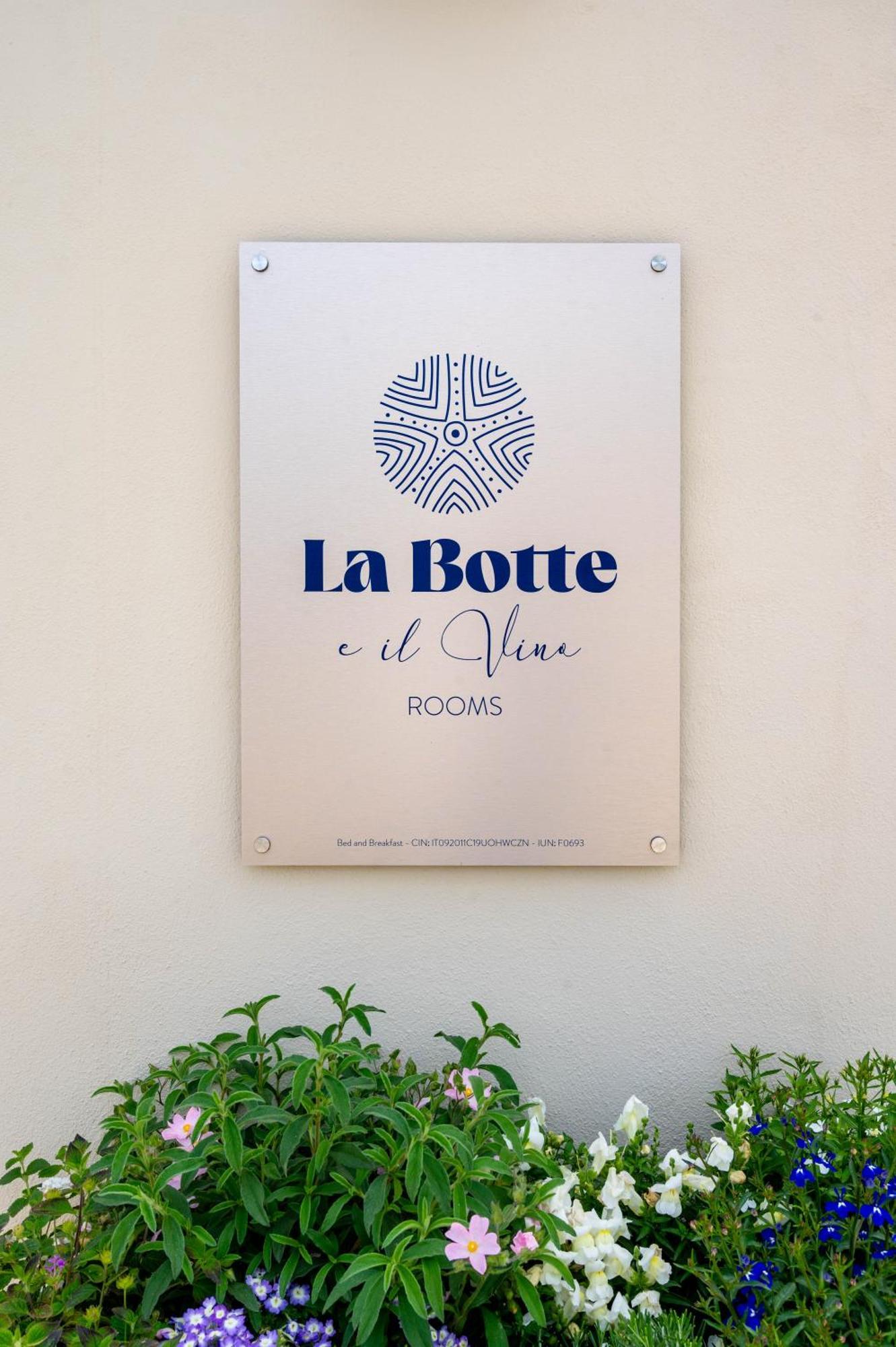 La Botte E Il Vino Rooms Capoterra Exterior photo